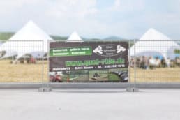 quad bauzaunbanner 2 uai